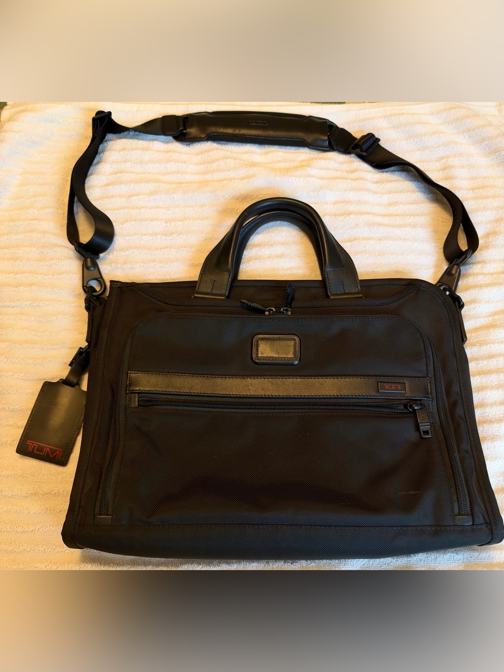 TUMI Alpha Slim Deluxe Portfolio,